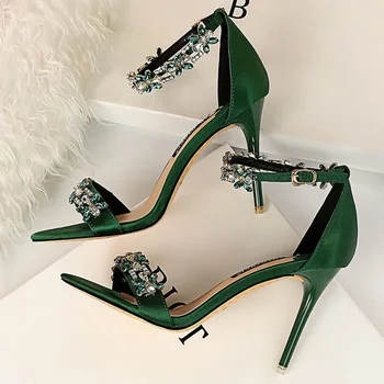 2023 Дамски сандали на висок ток 9 см с украса във вид на кристали, Сватбени сандали на висок ток, блестящи Елегантни обувки за стриптийз с атласным каишка за бала