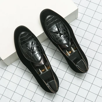 2023 Нови Лоферы С пискюли Мъжки Удобни Ежедневни обувки за възрастни Ръчно изработени Мъжки Модел обувки за водача, Без Съединителни Младежта Ежедневни обувки на плоска подметка