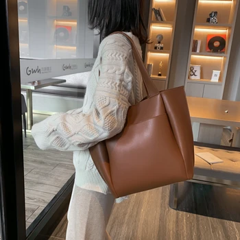 JINHAIWEI Луксозни дизайнерски чанти, дамски кожени чанти през рамо с верига, нови ежедневни модни дамски чанти през рамо, Мессенджер2023