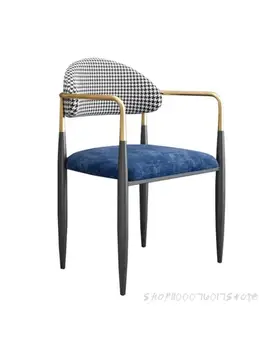 Nordic light луксозна маса за хранене, стол за домашно изкован стол за почивка модерен минималистичен дизайнерски стол с облегалка на стол за преговори грим